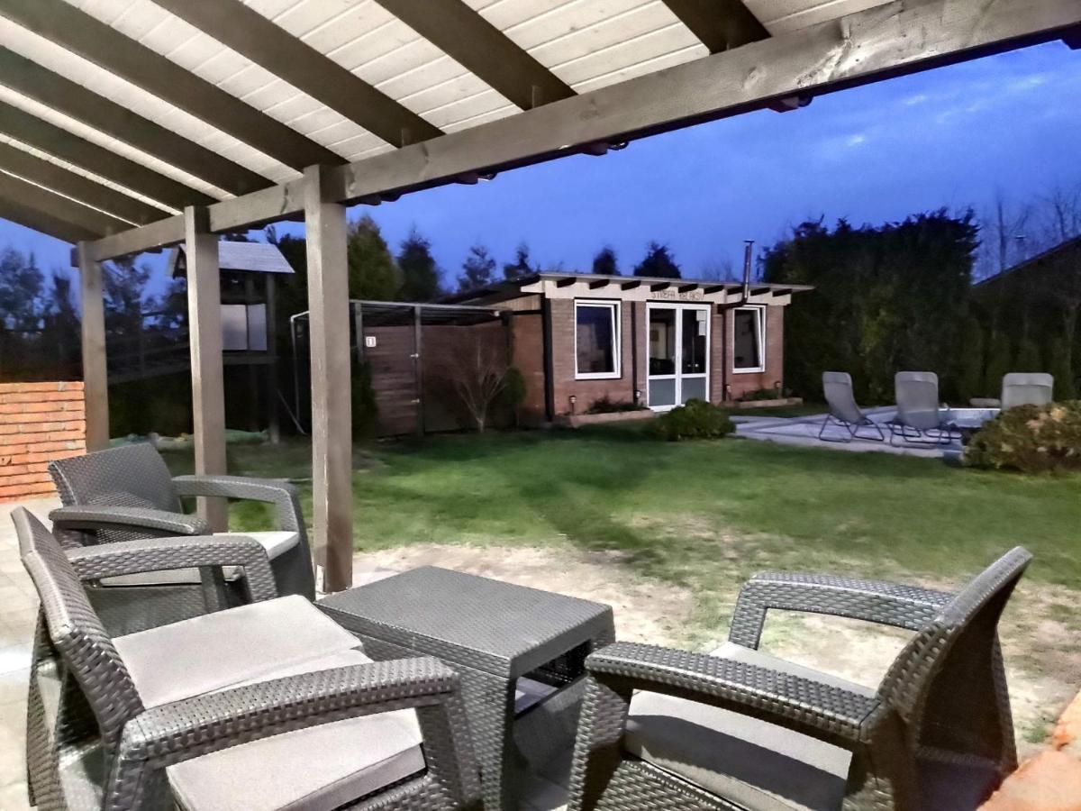 Domek Parterowy Apartamentowy Ostoja Реваль Екстер'єр фото