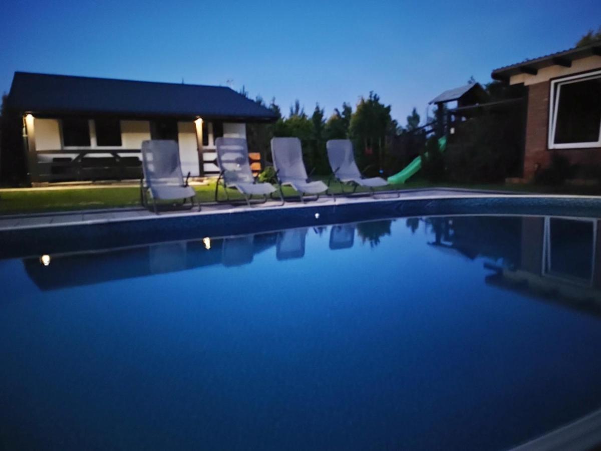 Domek Parterowy Apartamentowy Ostoja Реваль Екстер'єр фото
