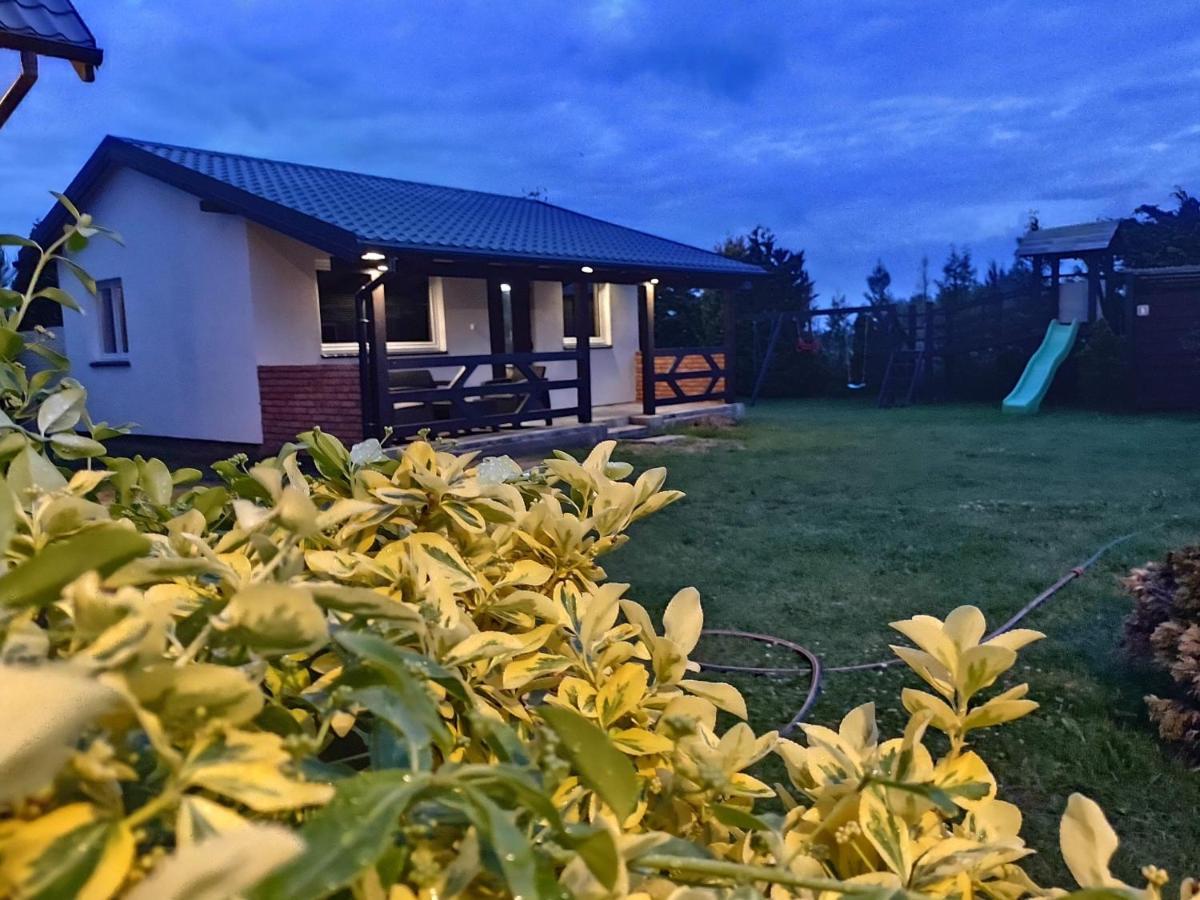 Domek Parterowy Apartamentowy Ostoja Реваль Екстер'єр фото